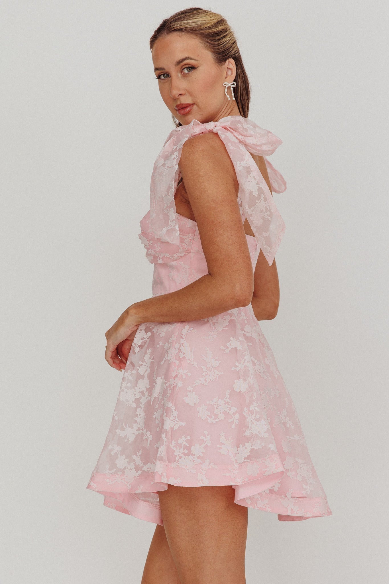 Oliana Tied Shoulders Keyhole Mini Dress Blush